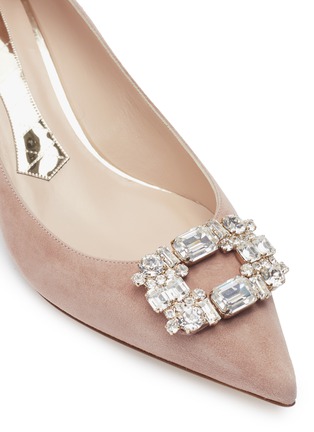 Detail View - Click To Enlarge - MAGRIT - Jewelled brooch suede 40mm pumps