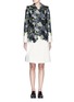 Detail View - Click To Enlarge - COMME MOI - Abstract print piqué trench coat