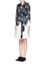 Front View - Click To Enlarge - COMME MOI - Abstract print piqué trench coat