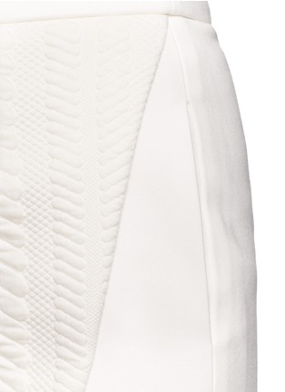 Detail View - Click To Enlarge - COMME MOI - Chunky cable knit effect cloqué skirt