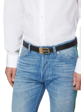Figure View - Click To Enlarge - GUCCI - Reversible GG logo buckle leather belt