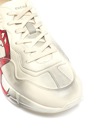Detail View - Click To Enlarge - GUCCI - 'Rhyton' logo mouth print leather sneakers