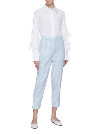 Figure View - Click To Enlarge - VICTORIA, VICTORIA BECKHAM - Split cuff stripe chambray cropped pants
