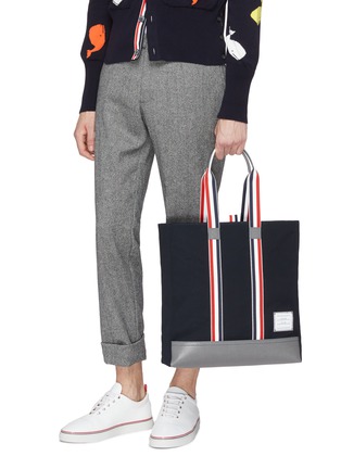 Figure View - Click To Enlarge - THOM BROWNE  - Stripe handle pebble grain panel twill tote