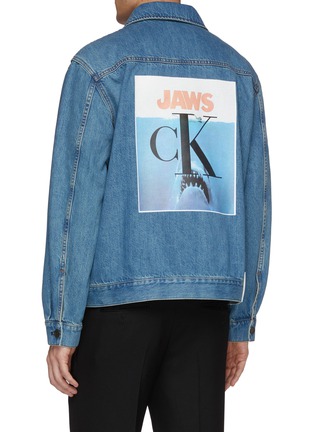 Back View - Click To Enlarge - CALVIN KLEIN 205W39NYC - 'Jaws' logo graphic print denim jacket