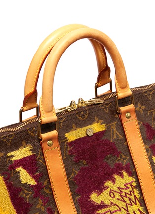 Detail View - Click To Enlarge - JAY AHR - Louis Vuitton Keepall 50 with National Flag embroidery – Sri Lanka