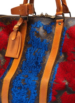 Detail View - Click To Enlarge - JAY AHR - Louis Vuitton Keepall 55 with National Flag embroidery – Mongolia