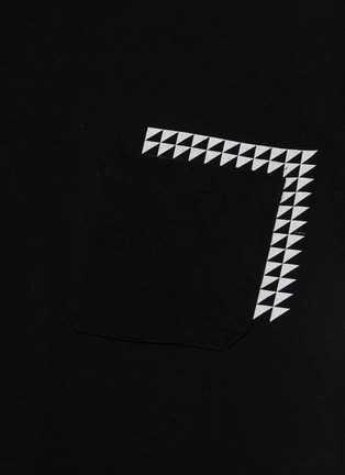  - EIDOS - Geometric trim chest pocket T-shirt