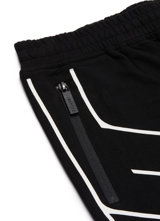  - BLACKBARRETT - Robot line stripe outseam performance sweat shorts