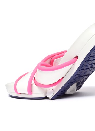  - FIGS BY FIGUEROA - 'Figomatic' neoprene border cross strap leather slingback sandals