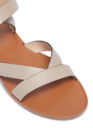 Detail View - Click To Enlarge - STUART WEITZMAN - 'Tenley' strappy leather sandals