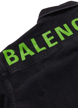  - BALENCIAGA - Logo print back frayed cuff denim short sleeve shirt