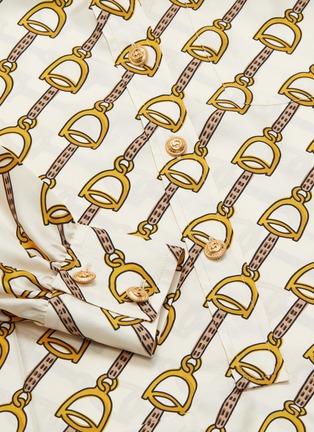 Detail View - Click To Enlarge - GUCCI - Detachable horsebit belt stirrups print silk shirt dress