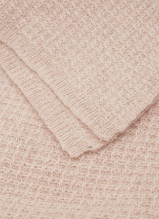 Detail View - Click To Enlarge - OYUNA - Lia cashmere throw – Blush