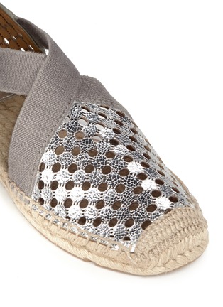 Detail View - Click To Enlarge - TORY BURCH - 'Catalina' perforated metallic leather espadrilles