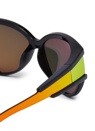 Detail View - Click To Enlarge - BALENCIAGA - 'Unlimited' mirror acetate cat eye sunglasses