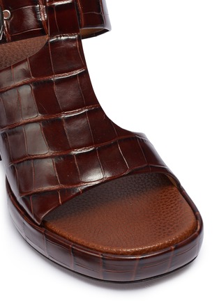 Detail View - Click To Enlarge - CHLOÉ - 'Wave' buckled croc embossed leather platform sandals