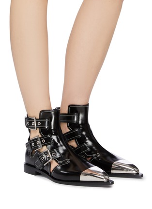 Figure View - Click To Enlarge - ALEXANDER MCQUEEN - Metallic toecap buckle cutout leather ankle boots