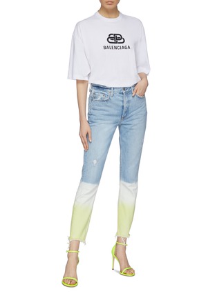 Figure View - Click To Enlarge - GRLFRND - 'Karolina' distressed ombré jeans