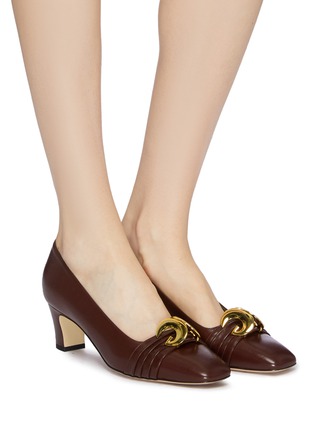 Figure View - Click To Enlarge - GUCCI - GG half moon logo leather pumps