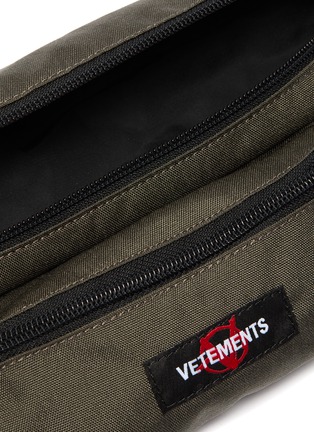 Detail View - Click To Enlarge - VETEMENTS - 'Anarchy' bum bag