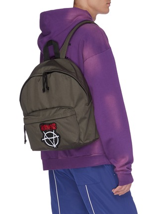 Figure View - Click To Enlarge - VETEMENTS - 'Anarchy' logo appliqué backpack