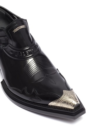 Detail View - Click To Enlarge - BALENCIAGA - 'Jive' logo embossed metallic toe cap leather booties