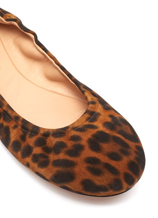 Detail View - Click To Enlarge - GIANVITO ROSSI - 'Audrey' leopard print suede ballerina flats