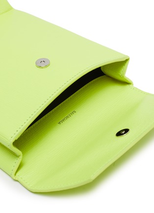 Detail View - Click To Enlarge - BALENCIAGA - 'Shopping' logo print neon leather envelope clutch