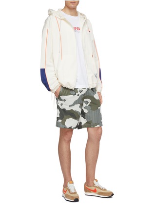 Figure View - Click To Enlarge - NIKE - Geometric camouflage print Dri-FIT shorts