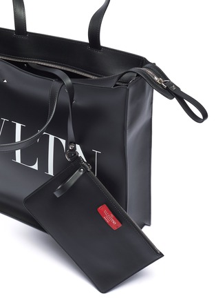 Detail View - Click To Enlarge - VALENTINO GARAVANI - Valentino Garavani 'VLTN' logo print leather tote bag