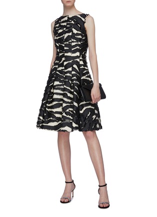 Figure View - Click To Enlarge - OSCAR DE LA RENTA - Zebra fil coupé pleated sleeveless dress