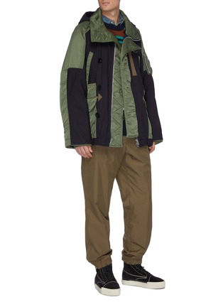 Figure View - Click To Enlarge - SACAI - 'MA1' detachable hood colourblock patchwork jacket