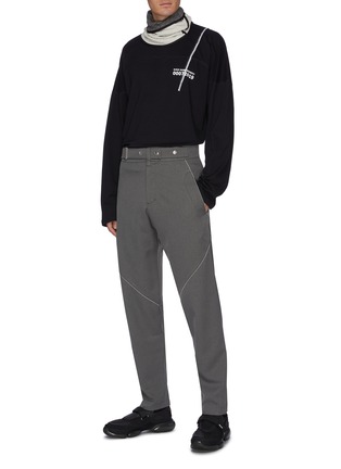 Figure View - Click To Enlarge - KIKO KOSTADINOV - Belted contrast overlock stitching twill pants