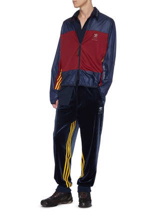 Figure View - Click To Enlarge - ADIDAS X BED J.W. FORD - 3-Stripes outseam logo print back colourblock windbreaker jacket