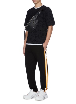Figure View - Click To Enlarge - MC Q - Swallow velvet flock print panelled T-shirt
