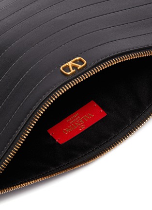 Detail View - Click To Enlarge - VALENTINO GARAVANI - Valentino Garavani 'Diary Lines' stitched leather pouch