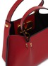 Detail View - Click To Enlarge - VALENTINO GARAVANI - Valentino Garavani 'VLOGO Escape' chain tassel small leather tote