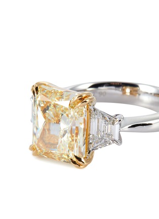Detail View - Click To Enlarge - LC COLLECTION JEWELLERY - Diamond 18k yellow gold platinum ring