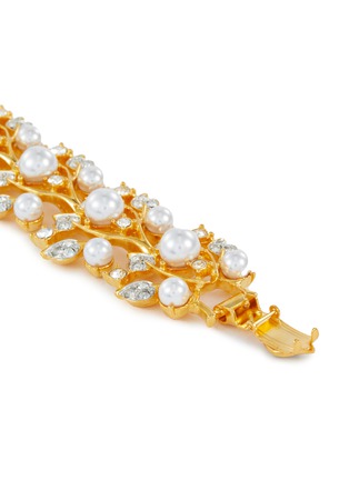 Detail View - Click To Enlarge - KENNETH JAY LANE - Glass crystal faux pearl openwork vine bangle