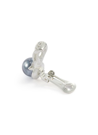Detail View - Click To Enlarge - KENNETH JAY LANE - Glass crystal pearl half bow clip stud earrings
