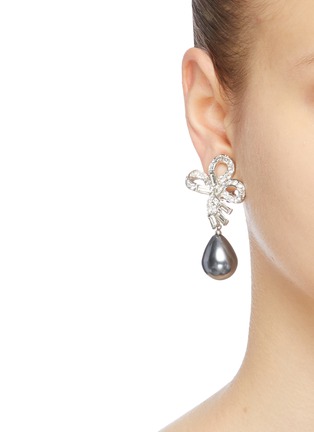 Figure View - Click To Enlarge - KENNETH JAY LANE - Glass crystal pearl drop clip earrings