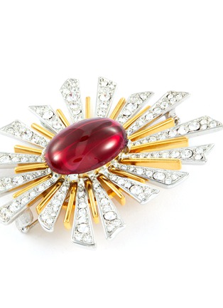 Detail View - Click To Enlarge - KENNETH JAY LANE - Glass crystal cabochon sunburst brooch