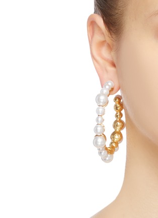 Figure View - Click To Enlarge - KENNETH JAY LANE - Glass pearl hoop earrings