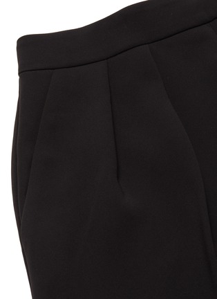  - THEORY - Pleated crepe shorts