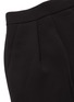  - THEORY - Pleated crepe shorts