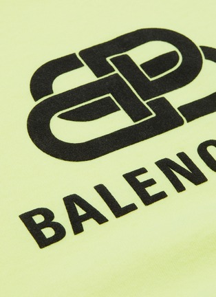  - BALENCIAGA - Textured BB logo print cropped T-shirt
