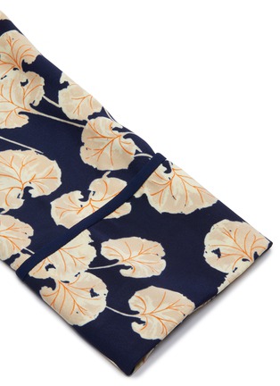  - DIANE VON FURSTENBERG - 'Braelyn' belted leaf print kimono top