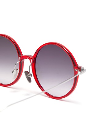 Detail View - Click To Enlarge - LINDA FARROW - Metal temple acetate oversized round sunglasses