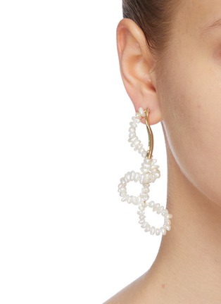 Figure View - Click To Enlarge - JOANNA LAURA CONSTANTINE - 'Feminine Waves' pearl sculptural drop earrings